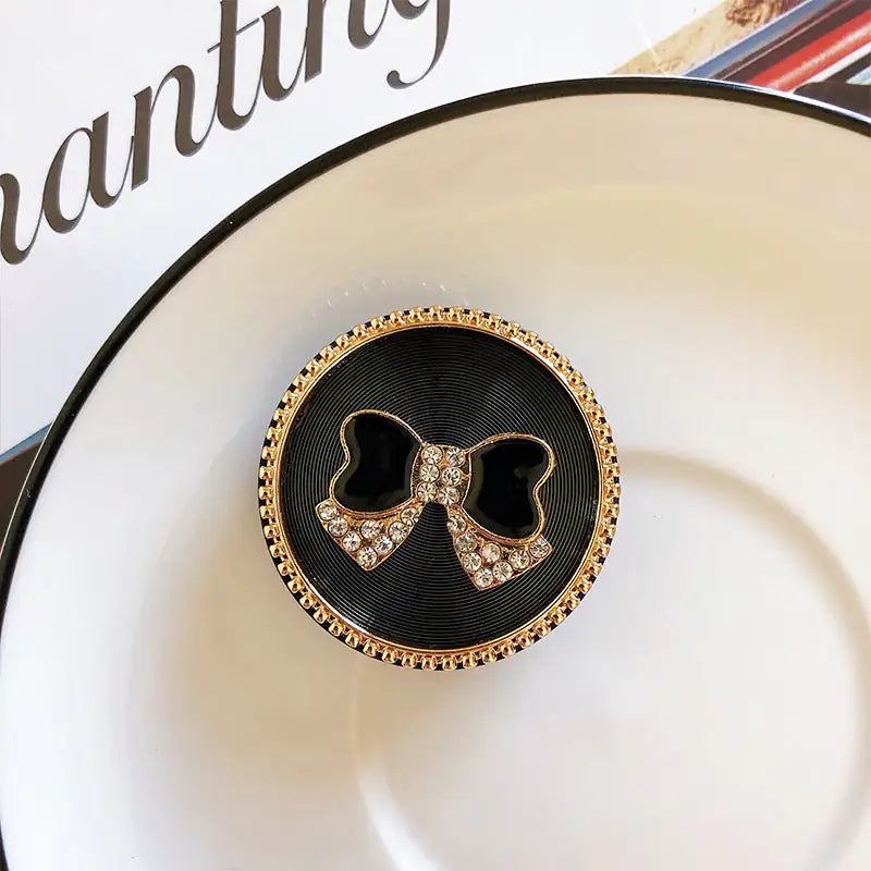 Gold Socket Grip