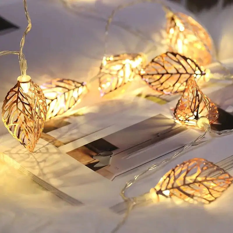 Garland Leaves